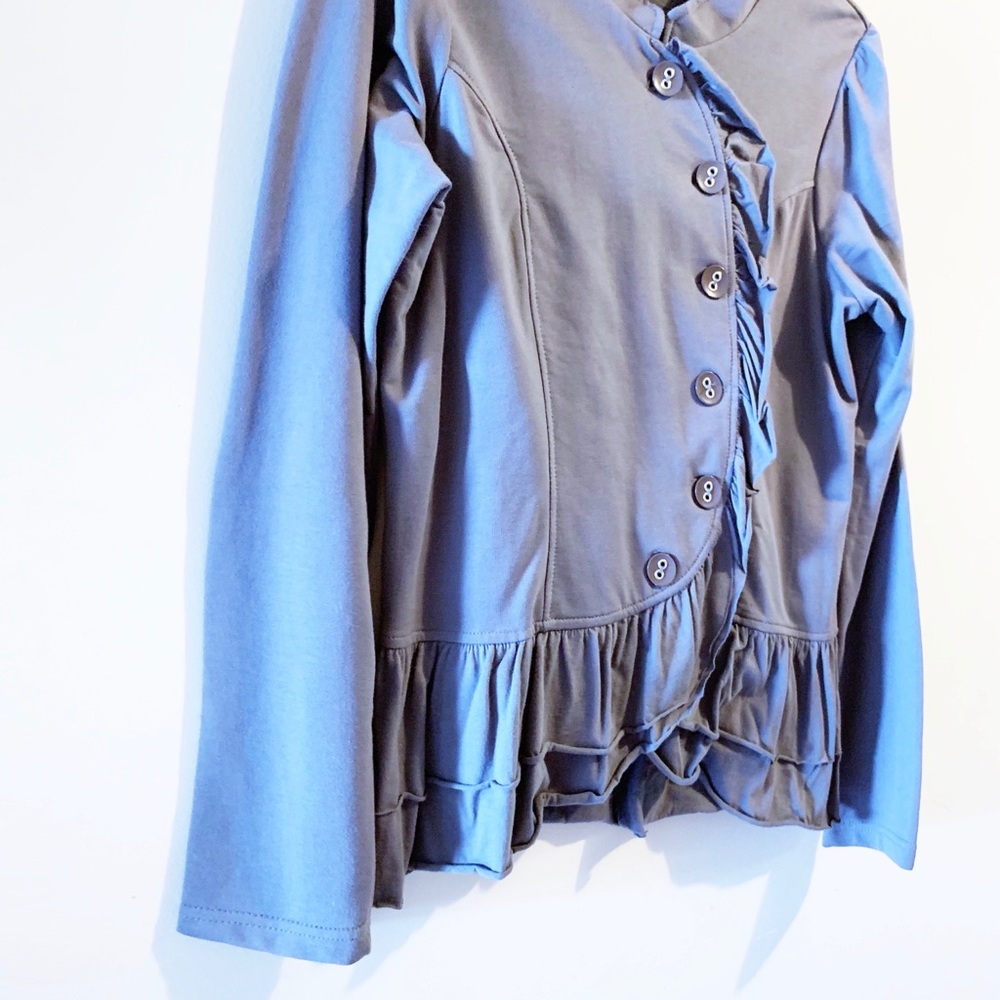 NWOT Gray Ruffle Blazer - Picture 2 of 3
